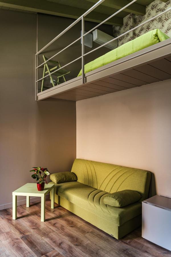 Antico Borgo B&B Con Spa - Adults Only Manerba del Garda Eksteriør billede