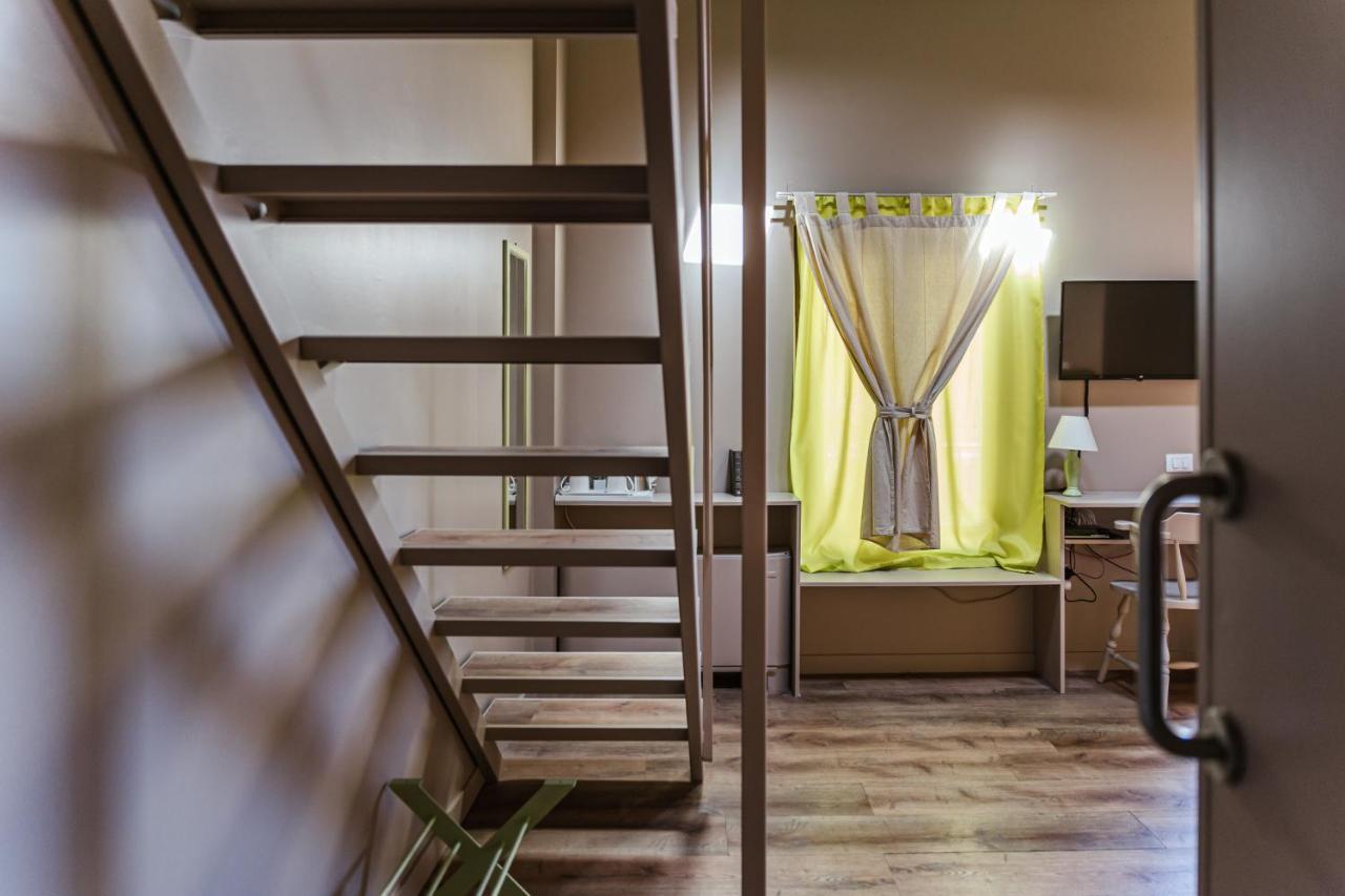 Antico Borgo B&B Con Spa - Adults Only Manerba del Garda Eksteriør billede