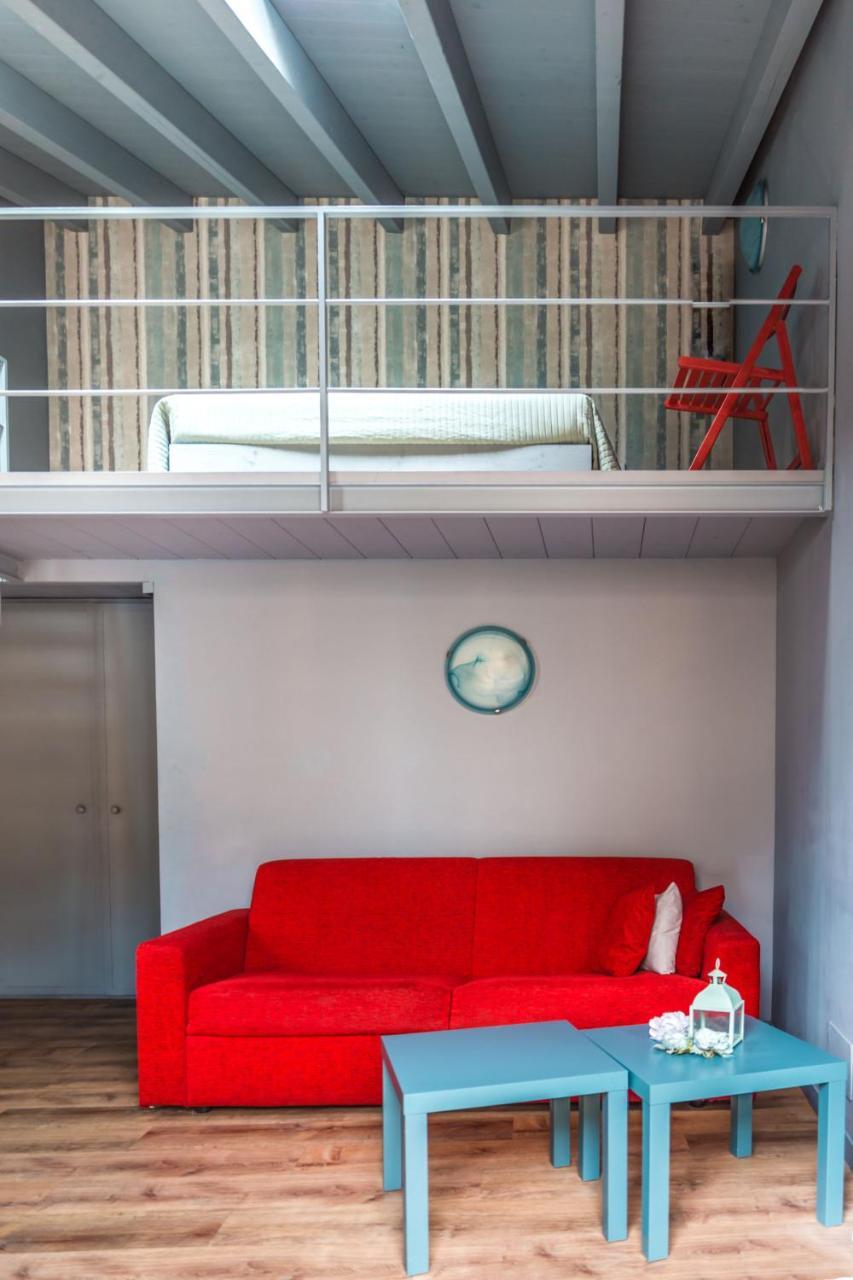 Antico Borgo B&B Con Spa - Adults Only Manerba del Garda Eksteriør billede