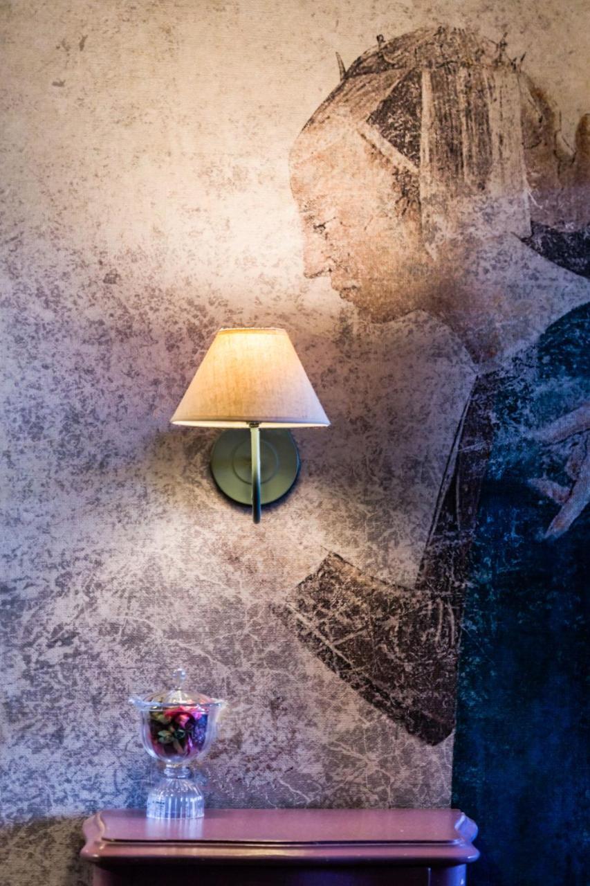 Antico Borgo B&B Con Spa - Adults Only Manerba del Garda Eksteriør billede