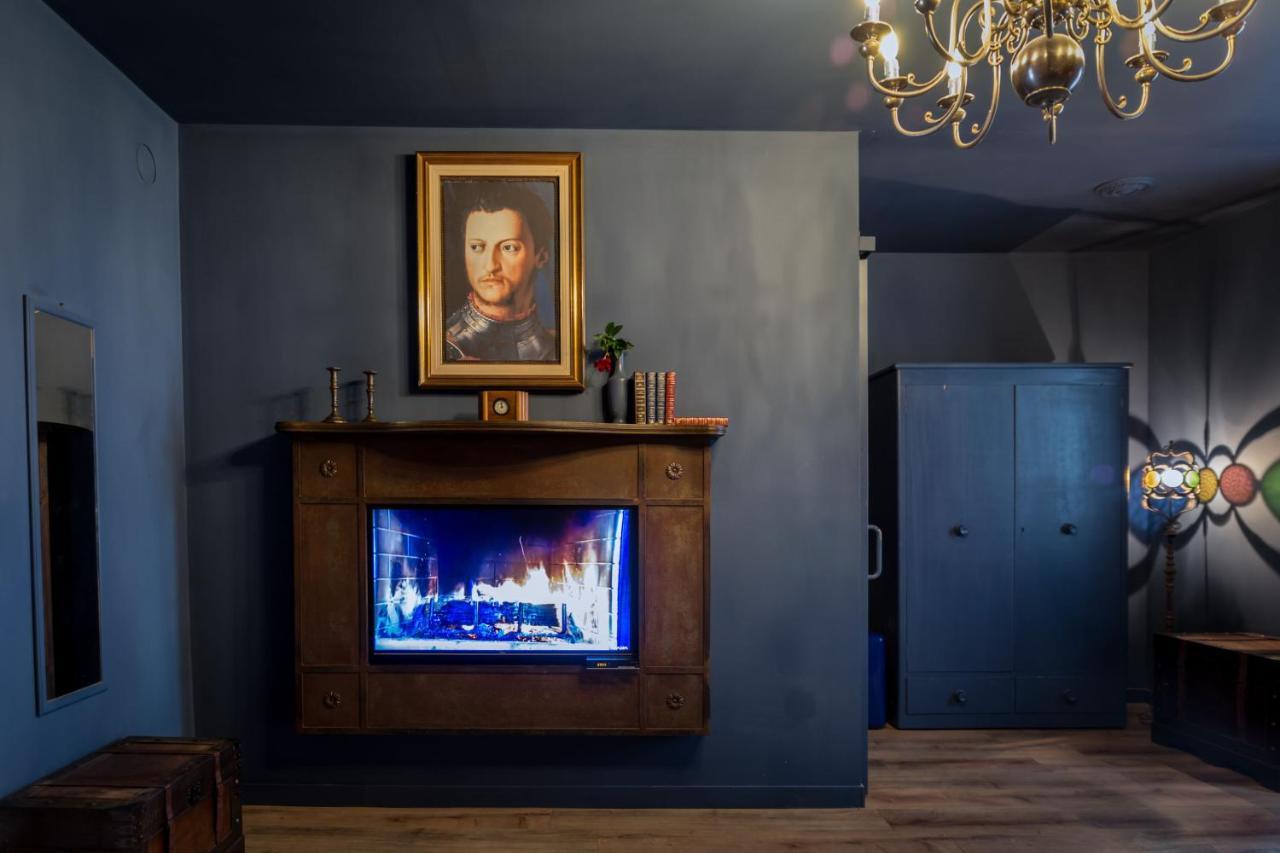 Antico Borgo B&B Con Spa - Adults Only Manerba del Garda Eksteriør billede