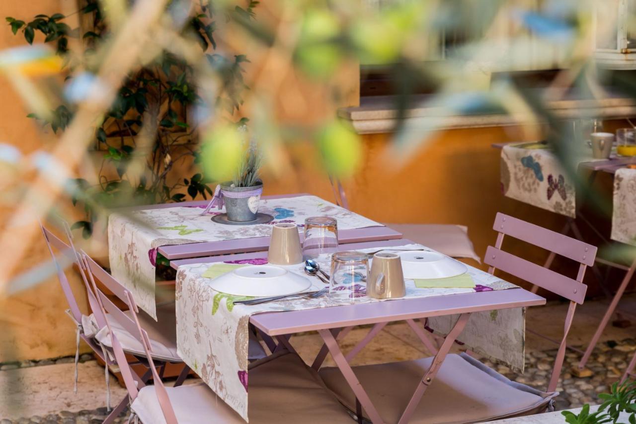Antico Borgo B&B Con Spa - Adults Only Manerba del Garda Eksteriør billede