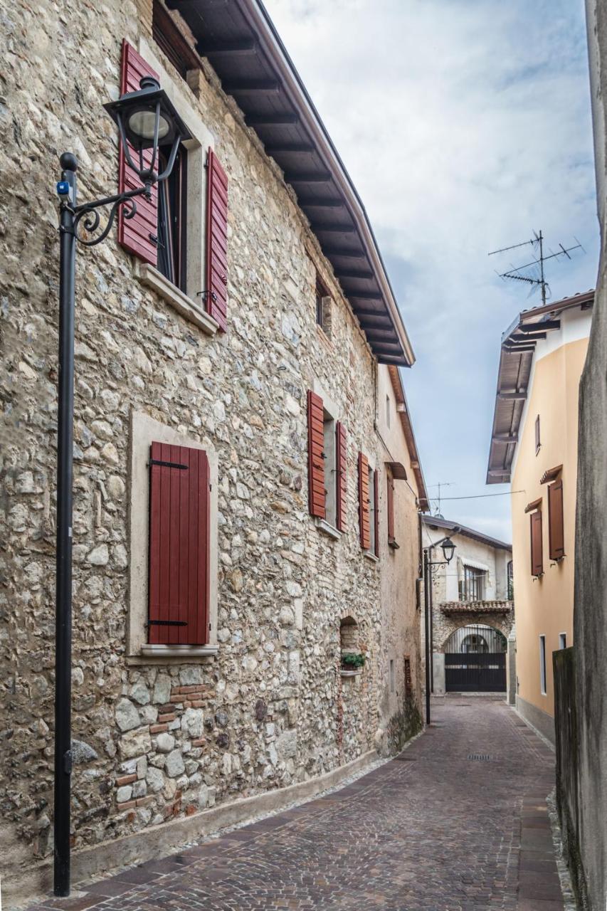 Antico Borgo B&B Con Spa - Adults Only Manerba del Garda Eksteriør billede