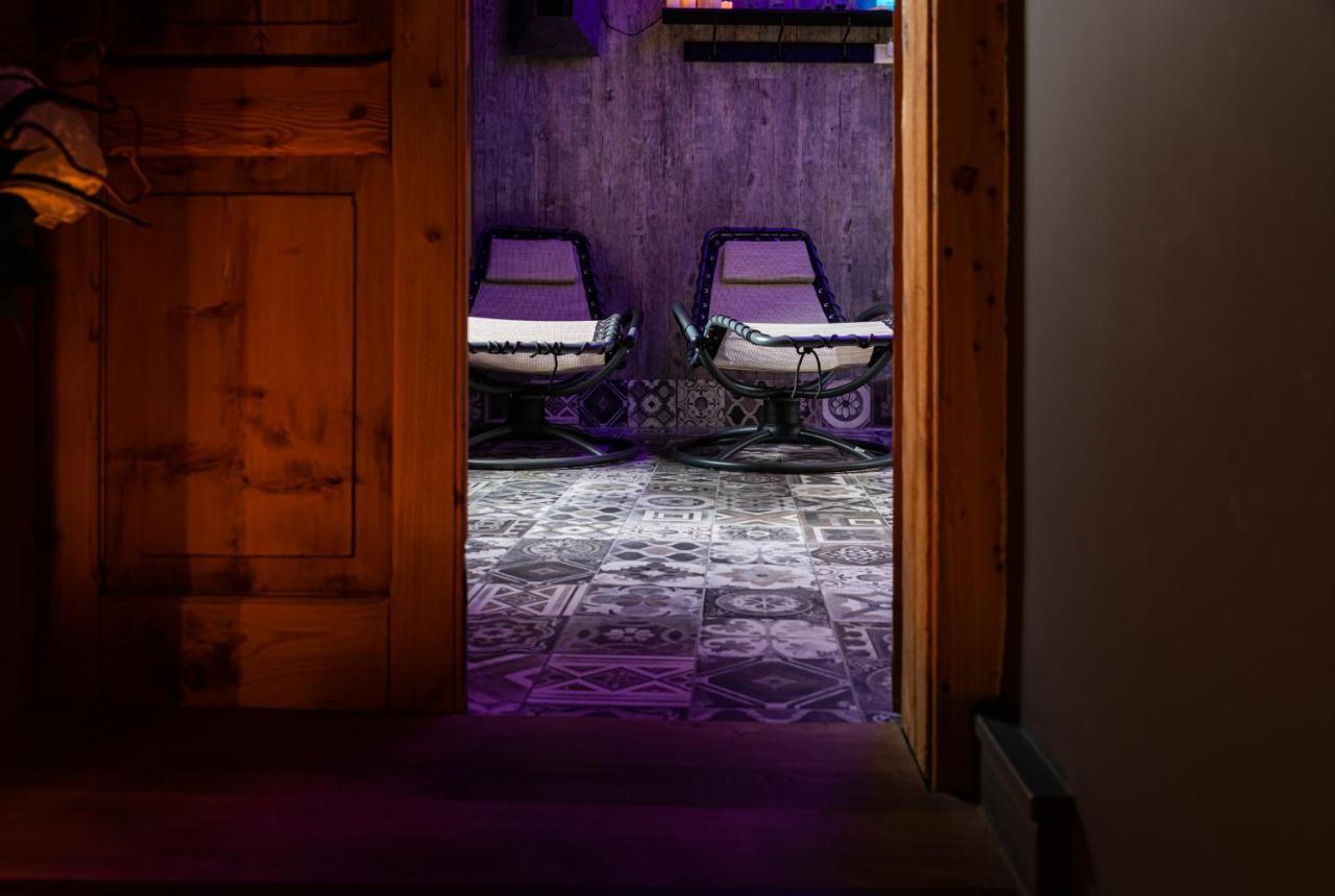 Antico Borgo B&B Con Spa - Adults Only Manerba del Garda Eksteriør billede